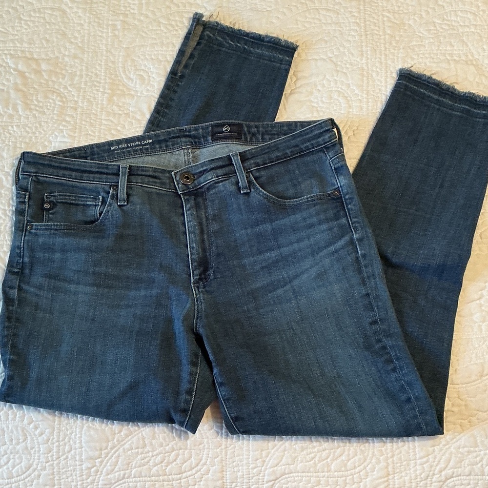 AG Adriano Goldschmidt Size 29 Mid Rise Stevie Capri Jeans